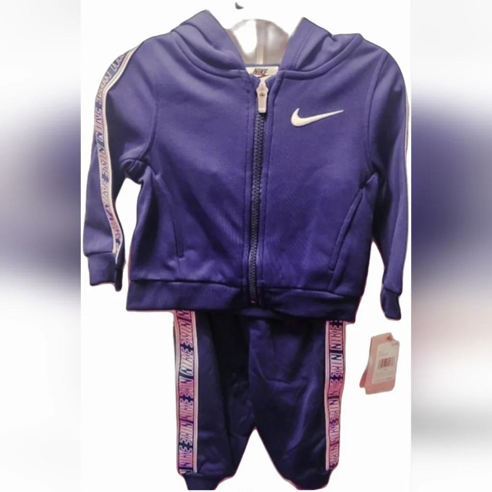 Nike Dri-fit Navy Blue Jogging Suit For Infants With Nike On Sides Size 12 Month